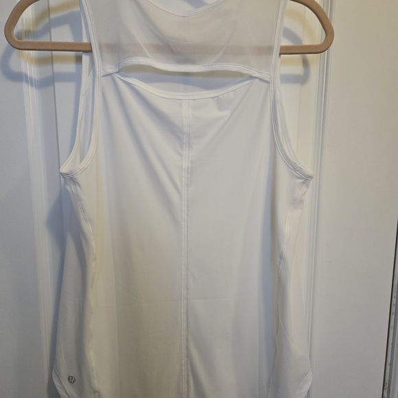 Sculpt Tank - Picture 2 of 4